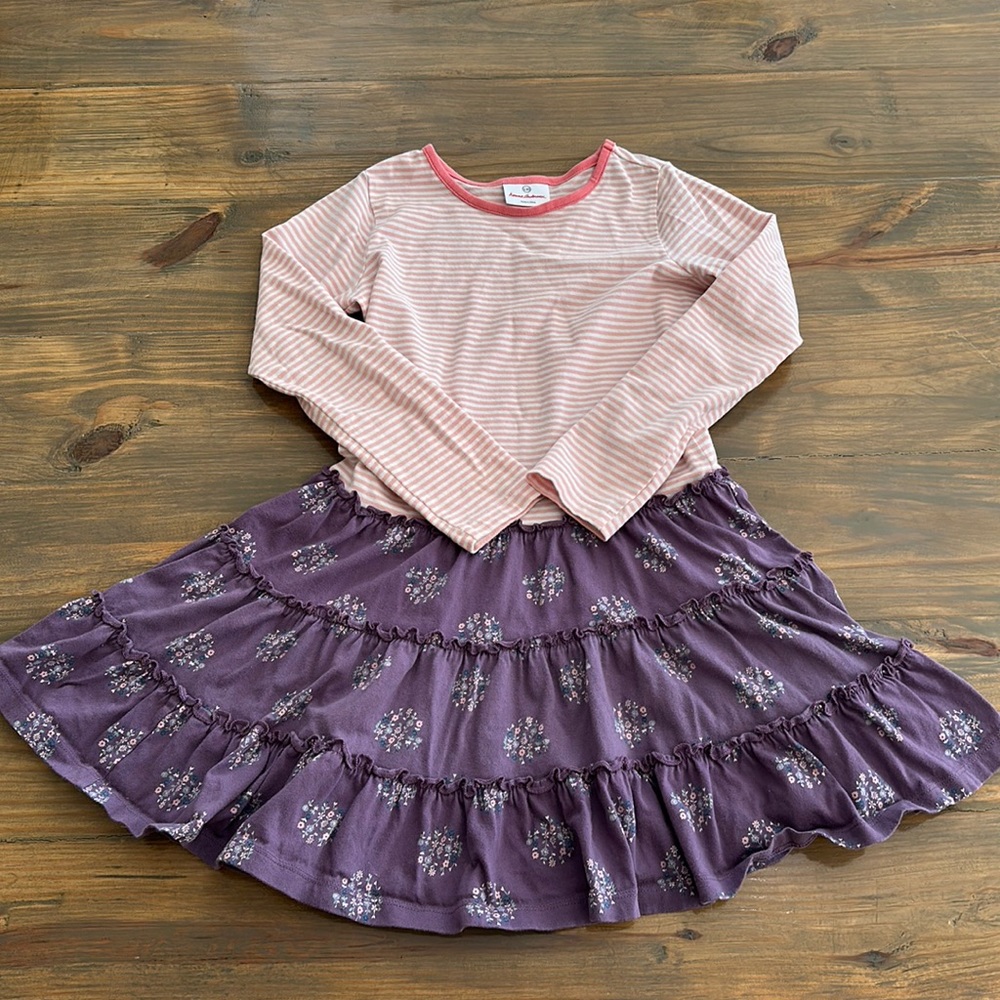 Hanna Andersson dress. Size 130 (size 8). Great condition!